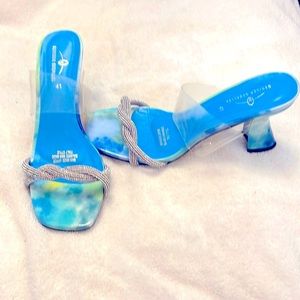 SALE! Blue and white rhinestone sandals with sculptured heel 9
